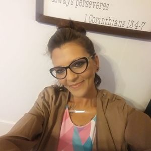 Meet your Posher, Edna